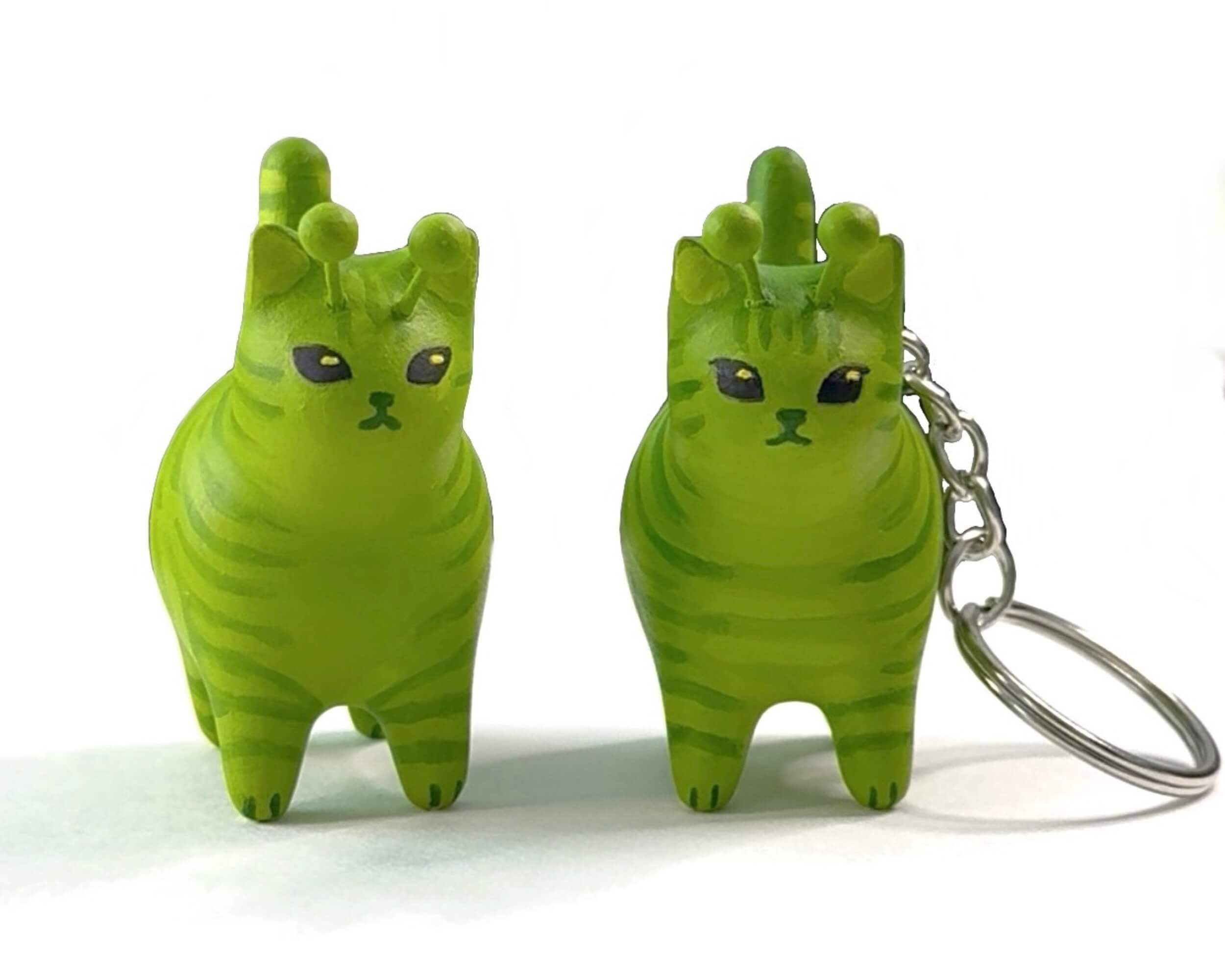 Unique Handmade Alien Glorp Cat Miniature: Elegant Polymer Clay Figurine Collectible for Sci-Fi Lovers